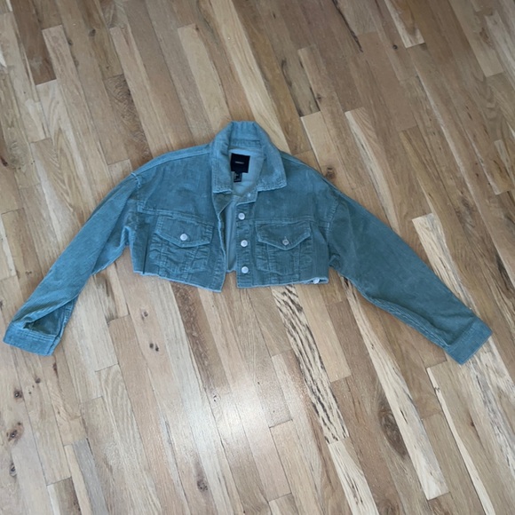 FOREVER 21 CORDUROY CROPPED JACKET - Picture 1 of 3